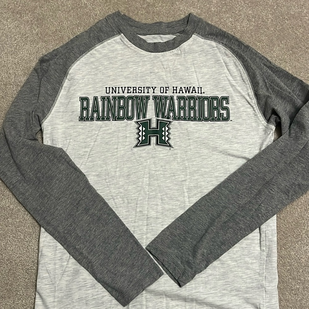 University of Hawaii, rainbow warriors long sleeve shirt. Go bows!